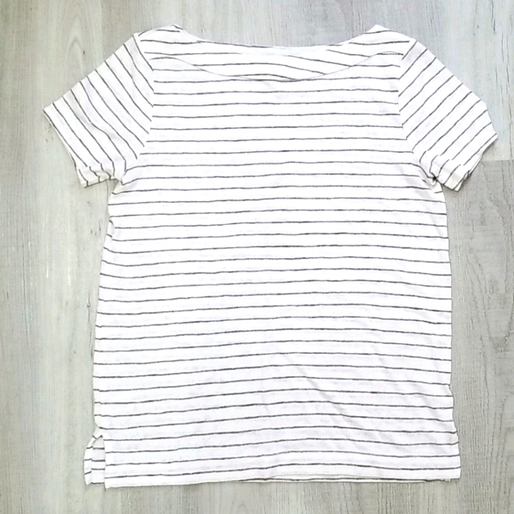 🌺2/10🌺 LOFT white top